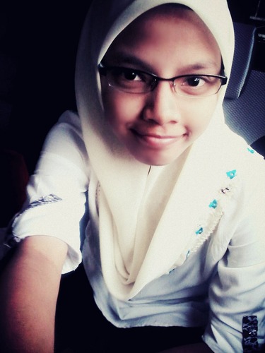 Asalammualaikum..:)~sweet 16~97~you follow me,I folow you back okay.:) ~