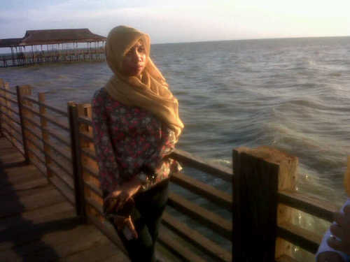 I am Moslem|| i am ordinary woman|♥my parents|brother sister|friends|and all the people in my life| (ɔˆ ³(ˆ⌣ˆc)