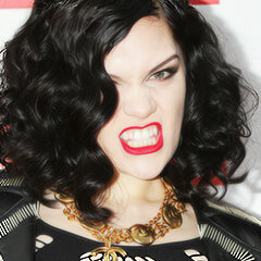 jessie tweeted x8 & met jessie 28/9/2012 ♥