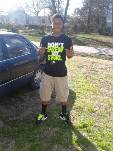 Just chillen me nd da homies up on my P.G.E shit bitxh