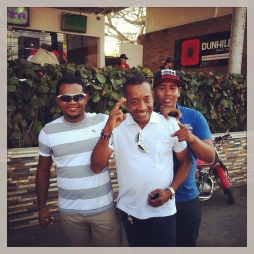 josebell21's profile picture. 