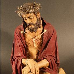 Produzione propria di statue artistiche presepiali in stile palestinese e popolare, e statue sacre , in terracotta e stoffa. Si realizzano opere su richiesta!