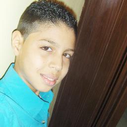 me encanta la musica ...........
el futbol y las chicas .....