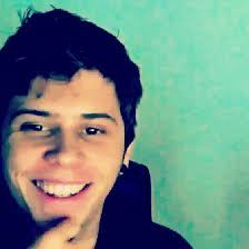 Fans del querido Rubius. Amamos a Slenderman, flechipollas y a los cuernos de mamuts. Hola mamá, ¡Tengo twitter!