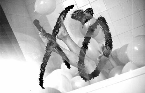 The weeknd is GOD. Music is my drug.