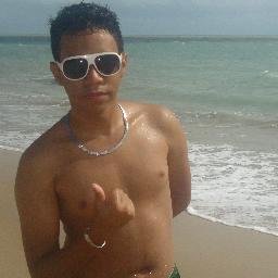 Primeiro Conheça o Caráter,
Depois Critique,
Aparência não Define Ninguém ...
Ousado, Alegre e Filho do Dono do Mundo, DEUS.