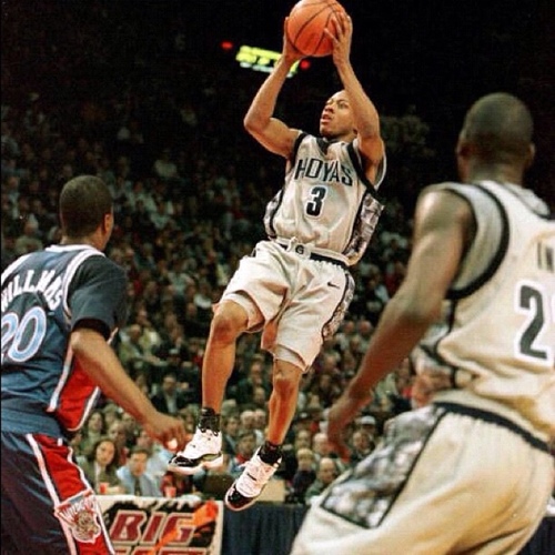 dmo10's profile picture. I'm brilliant because I know I'm not brilliant...


All views, opinions, and Tweets are my own and not the views of my employer.