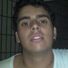 Musico desnaturado kkkkkkk.