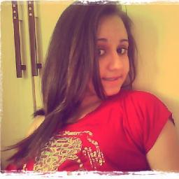 Fala pra tua tristeza que Deus ama o teu sorriso.
http://t.co/qnDy9UrJZ8
