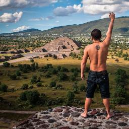 Destination Travel & Lifestyle Photographer Based in Riviera Maya, Mexico.