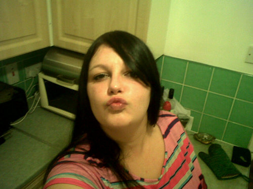 I'm fun and care free and love my reptiles and my kids and hubby of course. And love James arthur his music is life