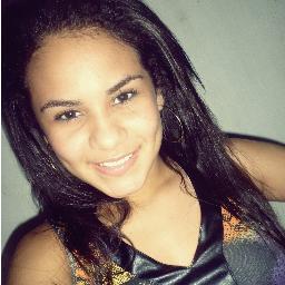 ~ A consciência de amar e ser amado traz um conforto e riqueza à vida que nada mais consegue trazer . '
