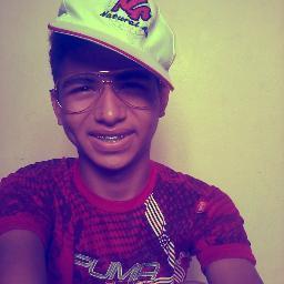 - Meu nome é AlexsadroMendonça tenho 15anos 
 , estudante , flamenguista , pagodeiro ! 
\ ↘ quer saber mais ? segue aí ! ;P