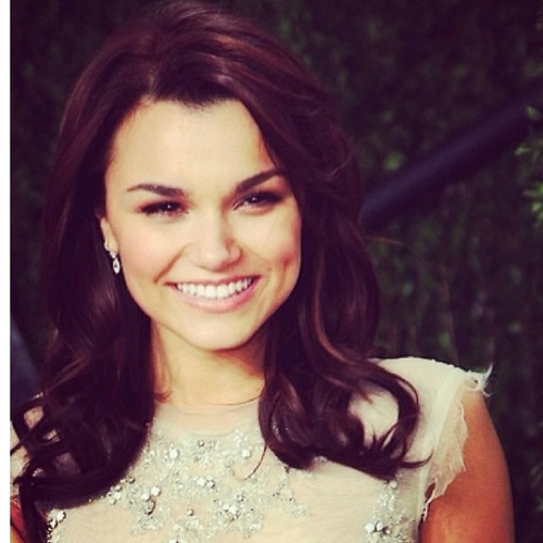 Supporting the lovely Samantha Barks! {was xteamsambarksx, made this new one}