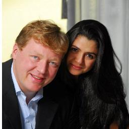 Wife of @will_wisbey. Brasilian and on fire for #Christ.
Love my husband and new life in England.