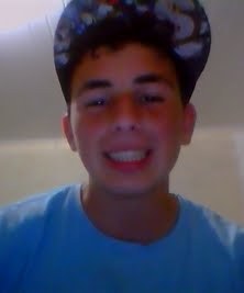 → Euu queroo.
Euu PossO.
Euu coonsiigO ←
●๋• Siimplees αssiim ~
 ;p