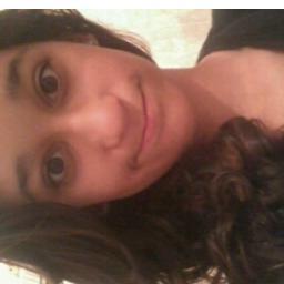 apaixonada mais tambem iludida , amo deus , segue ai pessoal depois eu sigo de volta (: