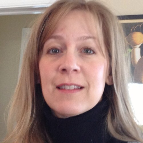English Teacher, book lover, biking/hiking enthusiast, amoureux de tout ce qui est Français.