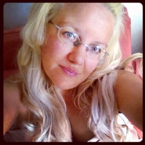 Guapa_senorita's profile picture. ~blonde~blue eyes~belly pierced top n bottom & 7 tatts