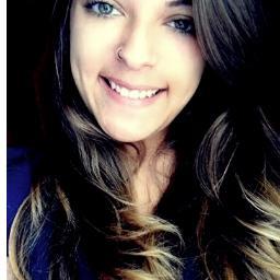 estudante de Odontologia na Universidade Federal de Mato Grosso do Sul, paranaense, capricorniana, e futura Médica!