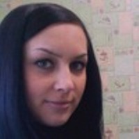 Те, кто носит шоры, пусть помнят, что в комплект входят еще удила и кнут.