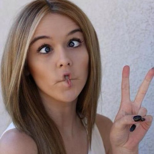 I really like acacia