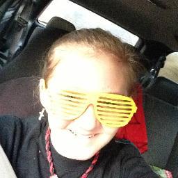 I absolutely love softball im 11 my brothers name is Noah Moore and were best buds i love to skate and i have a bunch of friends!!!!
