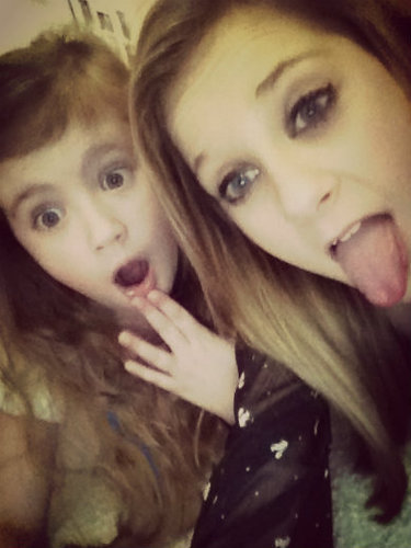 abbeybourn1's profile picture. Follow me and I will follow u back x