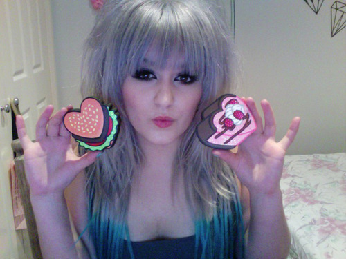 TheLittleCuteOn's profile picture. Just a regular girl, who loves video games ^^,