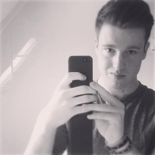 martynxsmit's profile picture. Martijn - 18 - Nederlands.