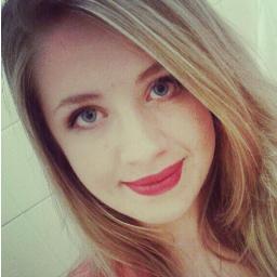 “Gosto de borboletas. Me fazem lembrar que na vida, tudo se transforma. Sempre.” @roxannerocha_  eterna ♥