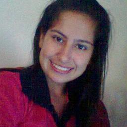Uma pessoa amiga,meiga,carinhosa,atenciosa, que adora os amigos e ama sua familia.