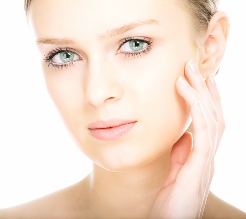 At the London Beauty House our main priority is to reverse stress, be it through highly specialised treatments or a traditional and delicate pamper.