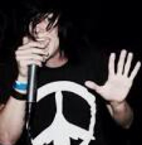 Not The real Sleeping With Sirens just a fan. Follow if you're a fan of Sleeping With Sirens! ❤