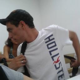 A arte de ser louco é jamais cometer a loucura de ser um sujeito normal. / Engenharia de Telecomunicações - INATEL.