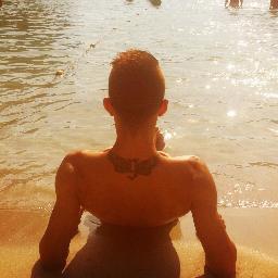 RMolina9's profile picture. Animador Turístico, Palma de Mallorca, Islas Baleares, España. Si crees que ya eres perfecto, jamás llegarás a serlo.