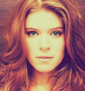 Jean Grey, the not-so-normal teenager. | Mutant. | Just a girl trying to make it through this world. | [Marvel Roleplay Account|Teen!Jean]
