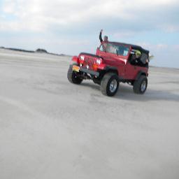 CountryRoots13's profile picture. Wanna roll my windows down and cruise...... #DuckDynasty #teamjeep There she goes.....