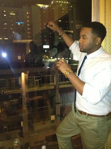 2 dawg spr 08 UZ. IG: @freaQo_suave is where to find me I,m never on here.