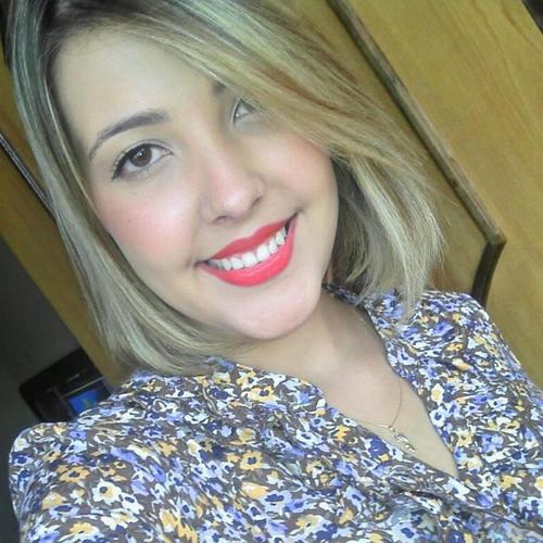 sou isso ai mesmo, essa loira, confusa, chorona, durona e bipolar.