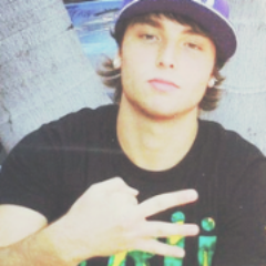 What can I do when my cure is my disease? @EmblemThree I love u to the moon and back! Rexx & Vince followed me!
| TT reserva p/ @SunriseEmblem3r |Brazil|
