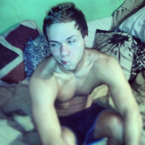 I'm VK Chill follow me on http://t.co/avTO9Auh53 and on http://t.co/c2yQz5e8E4