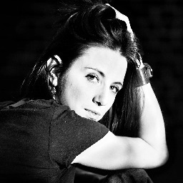 ashleighloftin's profile picture. 