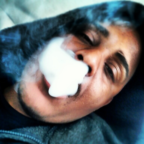 YEAH ITS OFFICIAL WE DEM PAPER CHASA BAG RUNNAZ...FOLLOW ME ON INSTAGRAM PaperChaserButta FREE ALL MA NIGGAS/REST IN PEACE ALL MA EASTSIDE NIGGAS