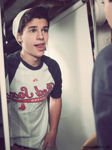 ¿Quien necesita una vida cuando le das Follow a todo el mundo? :D