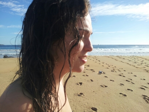 cucusepulveda's profile picture. Dicen que lo bueno viene en frasco chico... Demoníacamente única