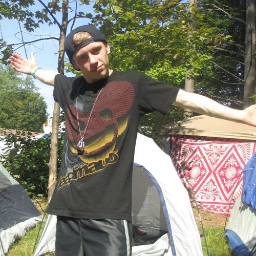 JonTheSpunion's profile picture. Crazy, Energetic Hippie.  Good Vibes Only