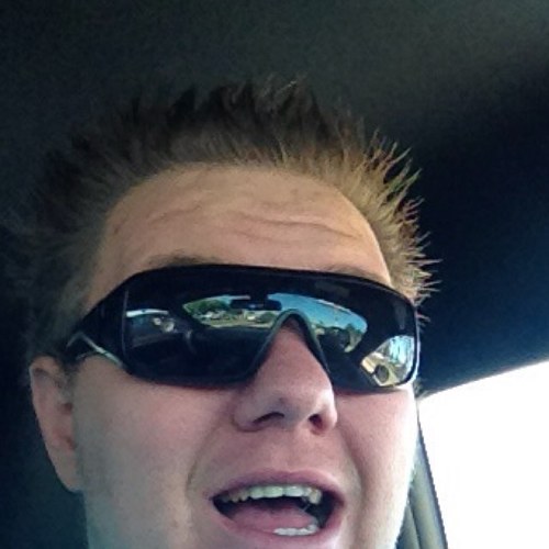 parfiti's profile picture. 