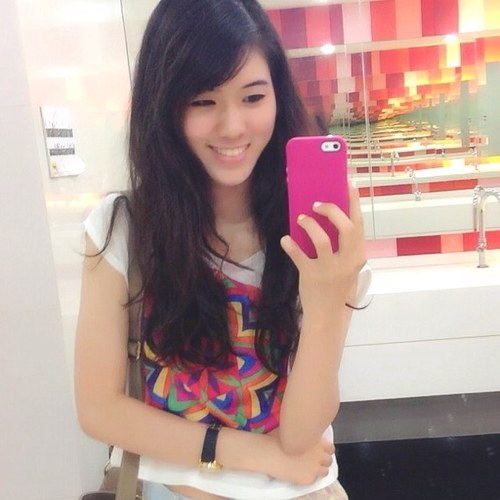 Keep your eyes on the stars, and your feet on the ground  ~♥