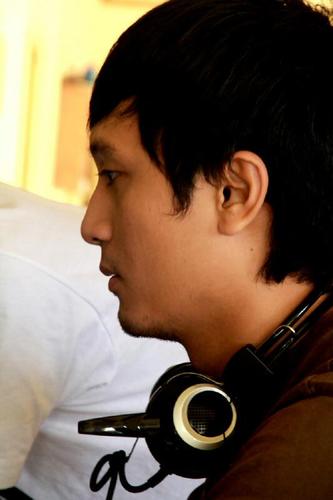 In love, no need to find someone perfect ^_^
